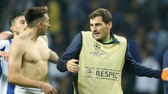 Héctor Herrera e Iker Casillas como jugadores del Porto