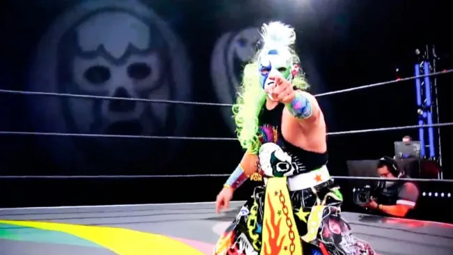 Psycho Clown durante un evento de Triple A
