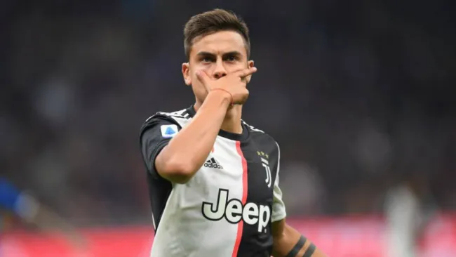 Dybala en partido con Juventus