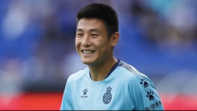 Centrocampista del Espanyol dio negativo en dos exámenes de COVID-19