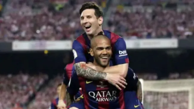 Dani Alves: ‘ Si Messi no toca el balón cada dos minutos, se desconecta del juego’ 