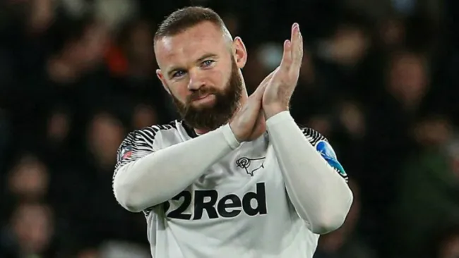 Rooney explotó contra la Federación Ingles