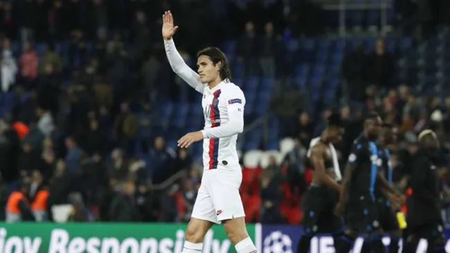 Cavani se despide de la afición del PSG