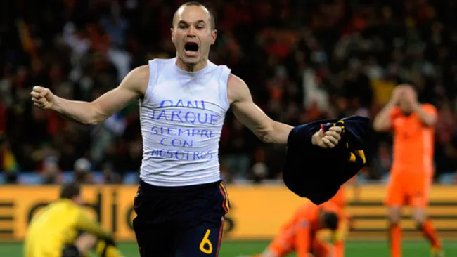 Andrés Iniesta celebra el gol del título mundial 