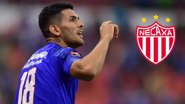 Lucas Passerini festeja un gol con Cruz Azul