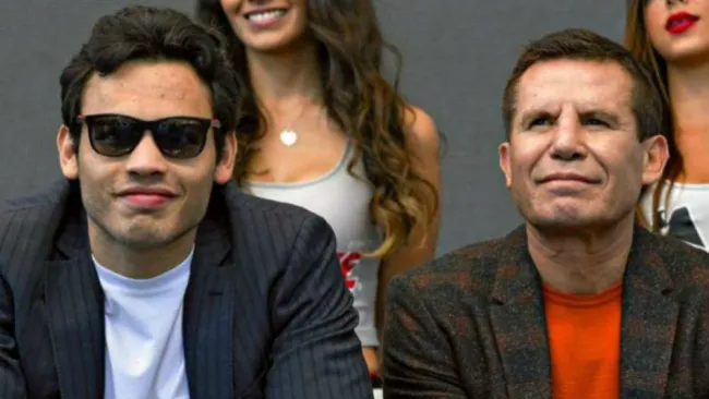 Julio César Chávez Jr. junto al 'César del Boxeo' en un evento