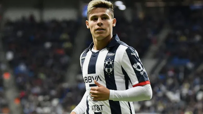 Ponchito González, durante un juego de Rayados