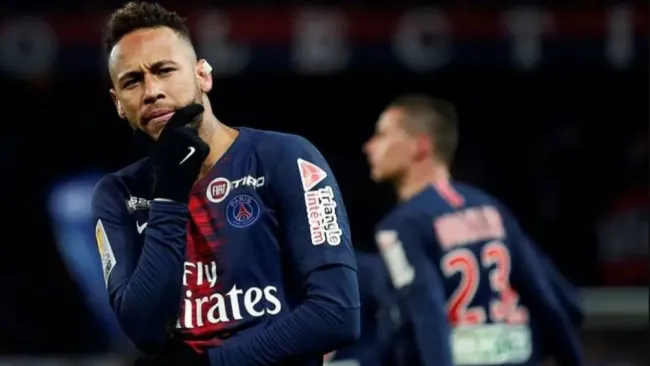 Neymar en celebración con el PSG