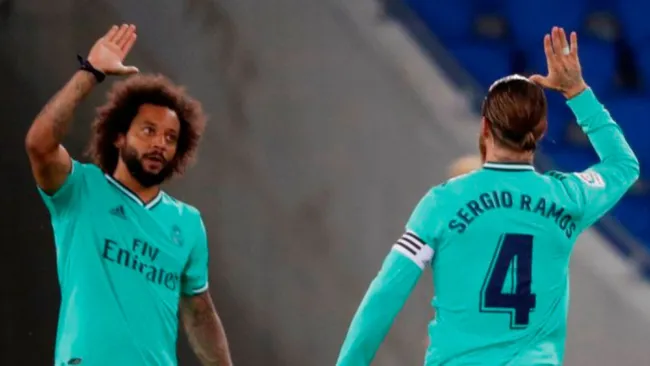 Ramos y Marcelo celebran en un juego del Real Madrid