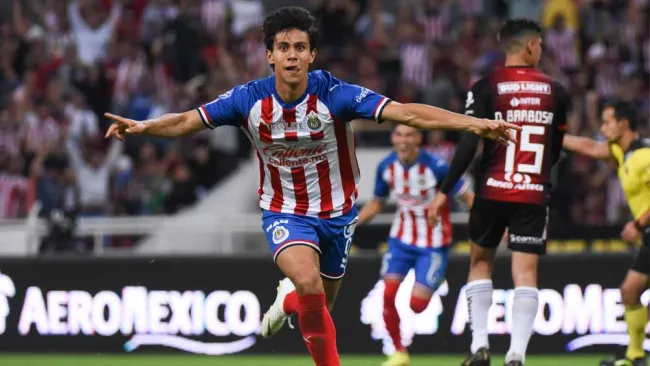 JJ Macías en celebración de gol 