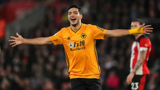 Jiménez en partido con los Wolves