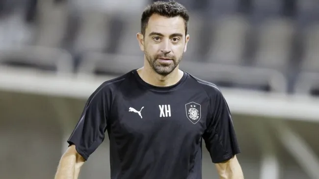 Xavi Hernández durante un duelo del Al-Sadd