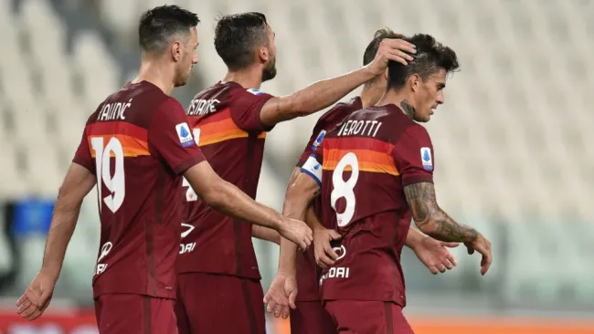 Jugadores de la Roma en celebración