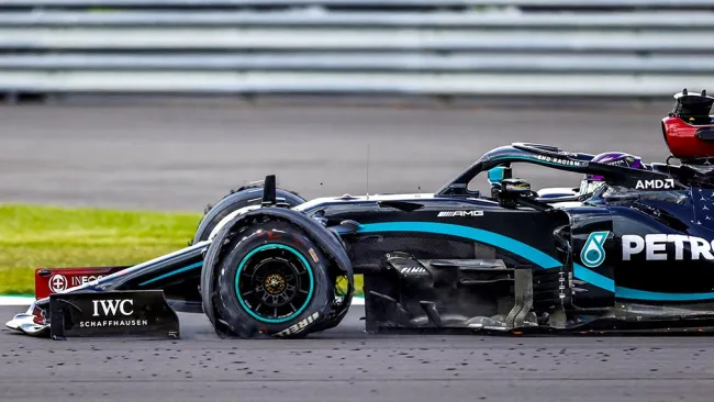 Lewis Hamilton sobre llanta destrozada en vuelta final: "Casi se me para el corazón"