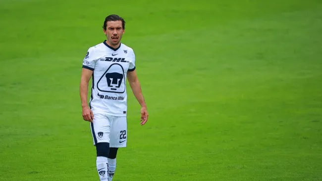 Juan Pablo Vigón durante un partido con Pumas