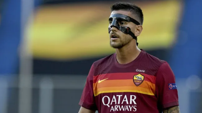 Lorenzo Pellegrini con el mensaje 'Grazie' en la camiseta