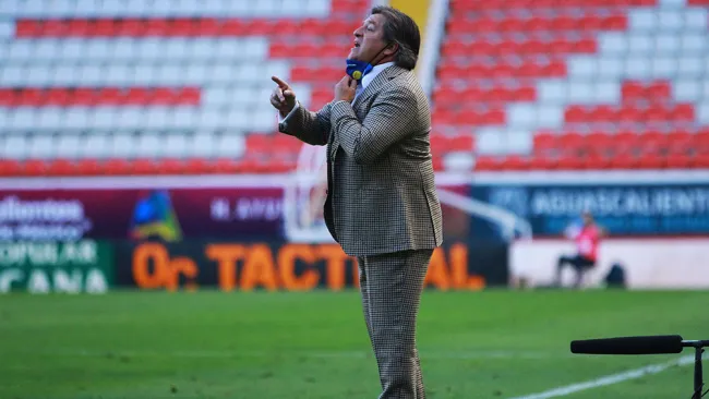 Miguel Herrera en el partido contra Necaxa 