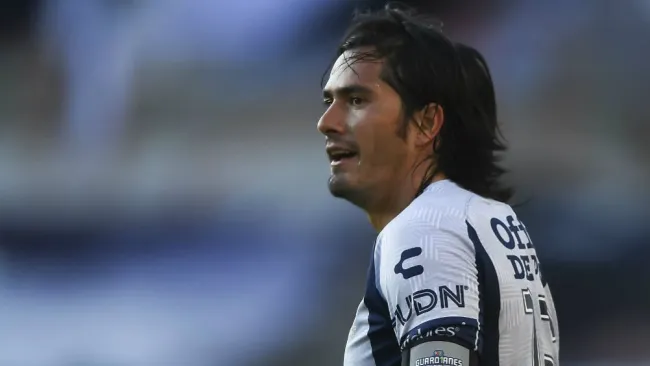 Jorge Hernández en acción con Pachuca