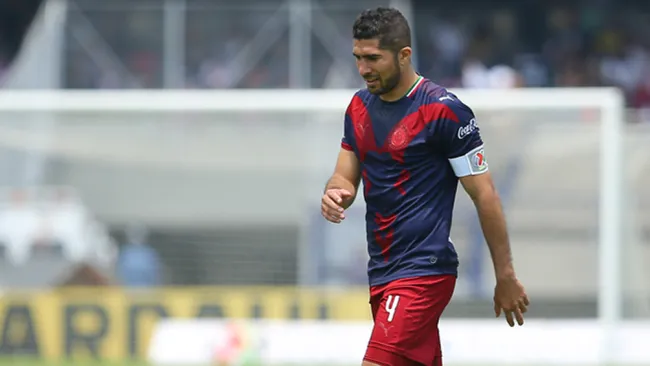 Jair Pereira durante un duelo con Chivas en 2019 