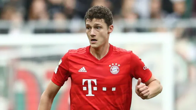 Pavard en partido con Munich