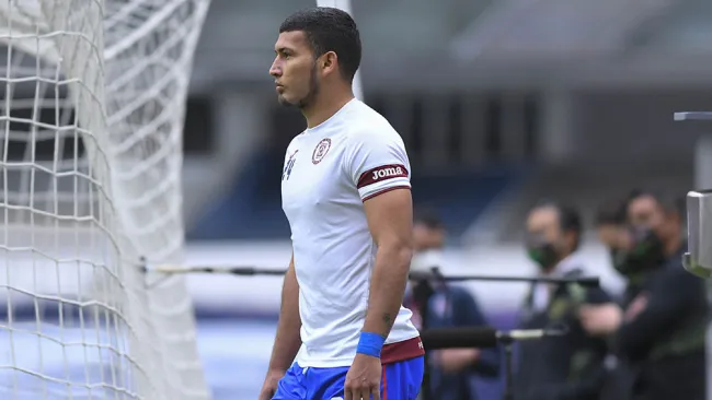 Juan Escobar en partido con Cruz Azul