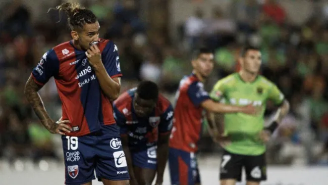 Francisco Da Costa en acción con Atlante