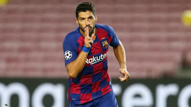 Luis Suárez celebra una anotación con el Barcelona 