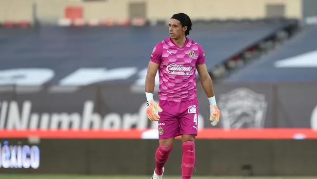 Toño Rodríguez durante un partido con Chivas