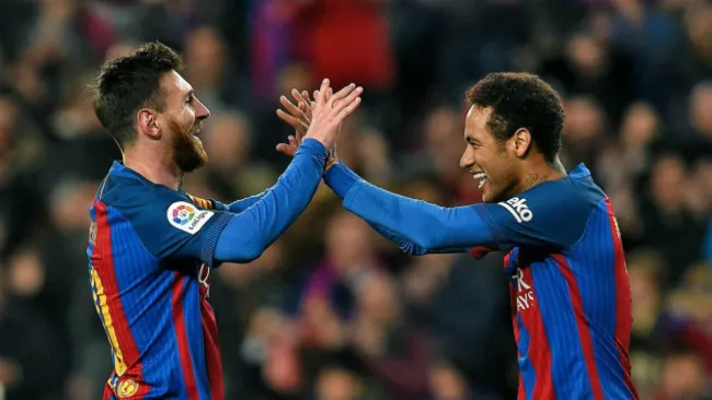 Messi y Neymar en partido de Barcelona
