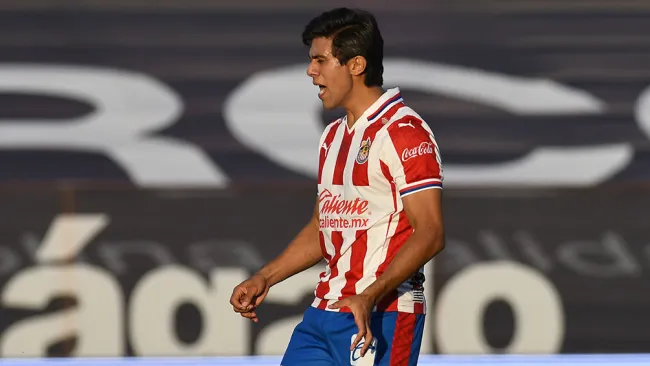 JJ Macías en el partido contra Juárez 