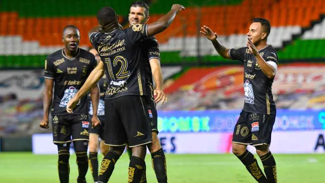 La Fiera festeja una anotación conta Xolos