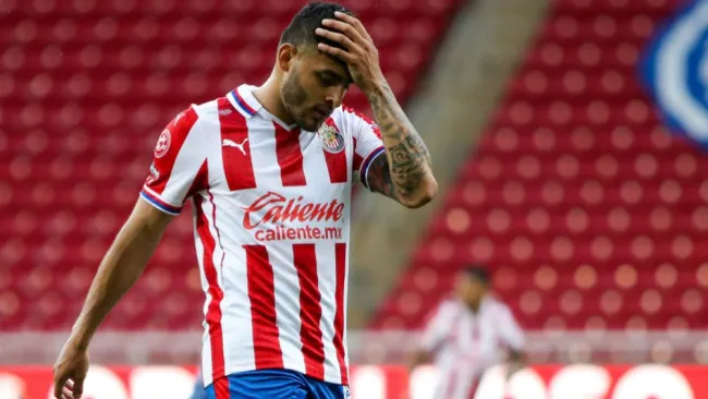 Alexis Vega en lamento con Chivas