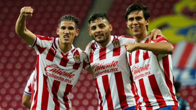 Antuna, Vega y Macías en celebracón