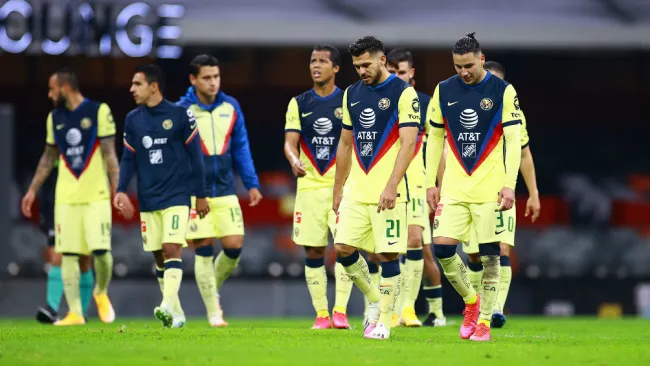 Jugadores del América en lamento