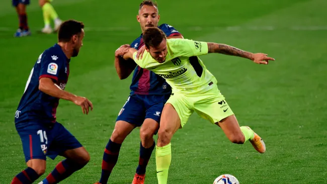 Saúl Ñíguez, en el enfrentamiento ante el Huesca 