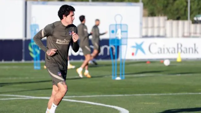 Giménez, en un entrenamiento de los Colchoneros