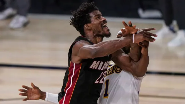 Jimmy Butler en acción ante el Heat