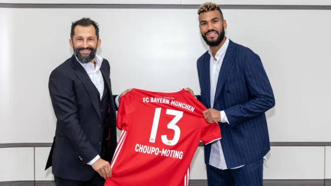 Choupo-Moting a su llegada