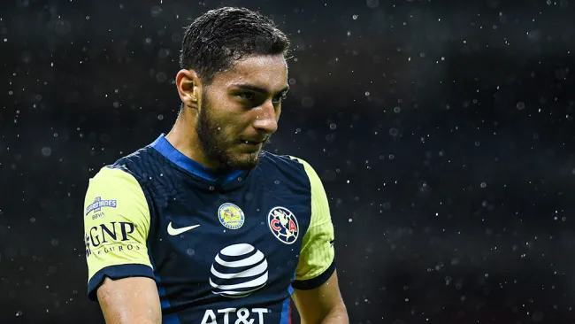 Sebastián Cáceres, en acción con América 