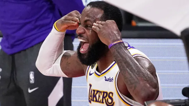 LeBron James en festejo