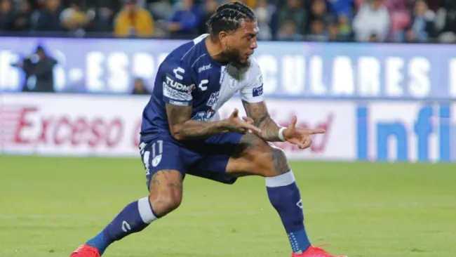 Colin Kazim-Richards como jugador del Pachuca