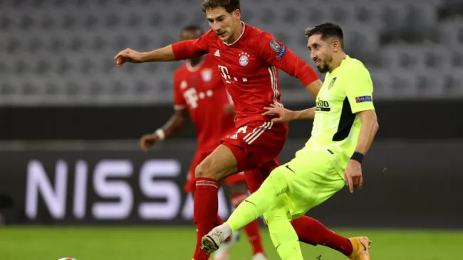 Héctor Herrera en acción ante Bayern Múnich