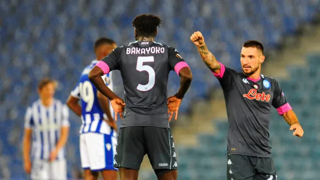 Matteo Politano festeja una anotación ante la Real Sociedad 