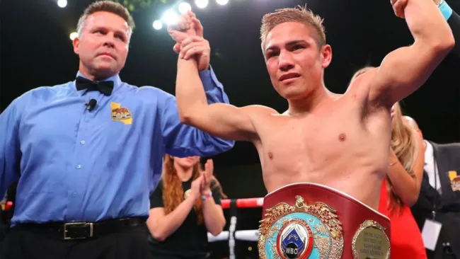 Elwin Soto en campeonato