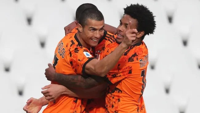 Doblete de Cristiano le dio la victoria a la Juventus