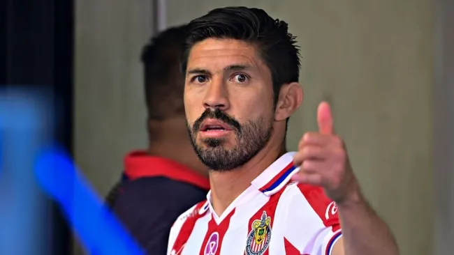 Oribe Peralta con Chivas
