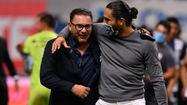 Mohamed y Aldo de Nigris festejan la Copa MX de Rayados