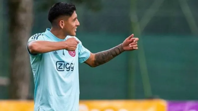 Video: Edson Álvarez mostró sus mejores pasos de baile en entrenamiento del Ajax