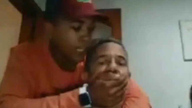 Video: Maestro sufrió asalto en transmisión en vivo