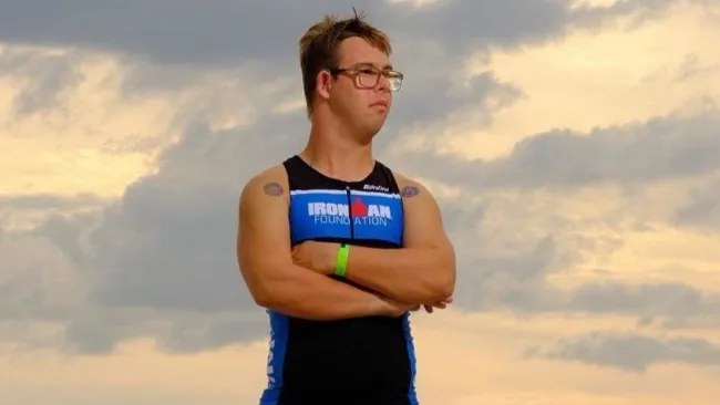 Chris Nikic en el Ironman de Florida